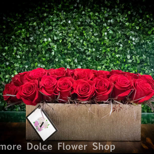 Red roses with a modern touch