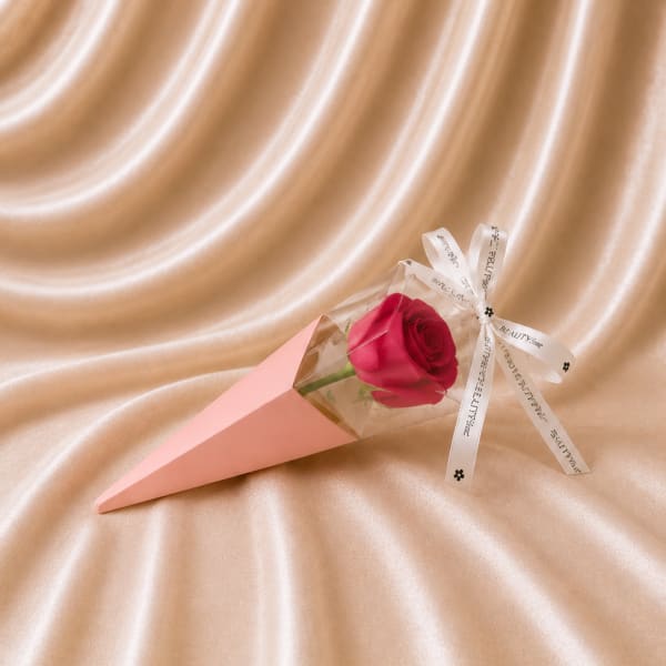 Single Rose in Pink Gift Box