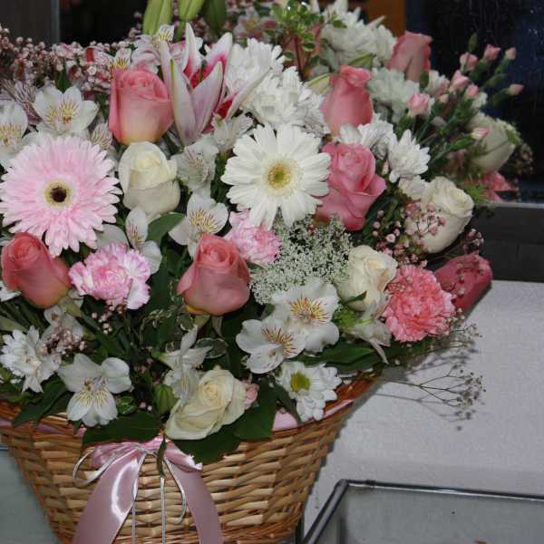 Pink Dreams Basket
