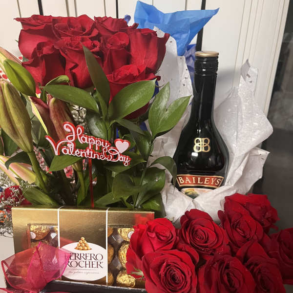Basket red roses