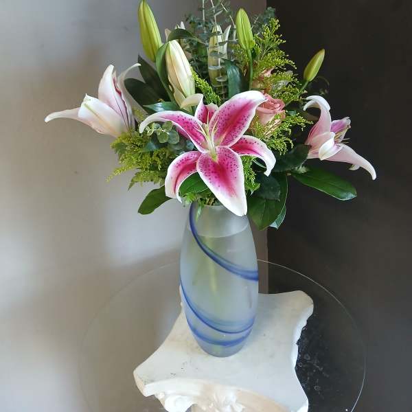 #713 Designer's Choice Vase Arrangement