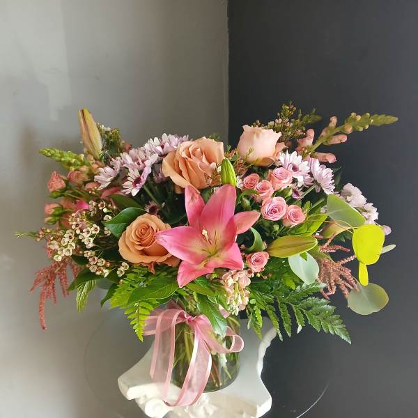 #722 Designer's Choice Vase Arrangement