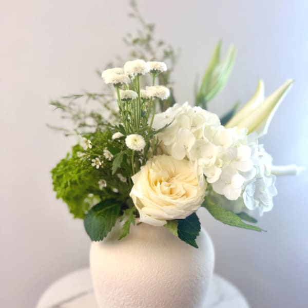 Luxe White Garden