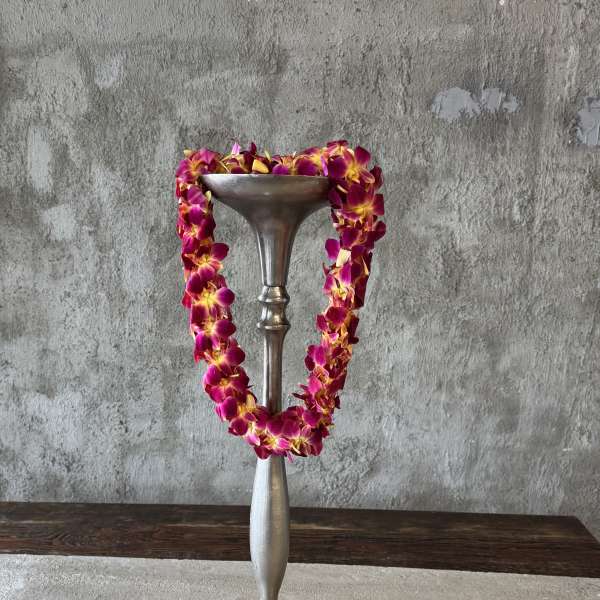 Red/Burgundy (USC) Double Orchid Lei