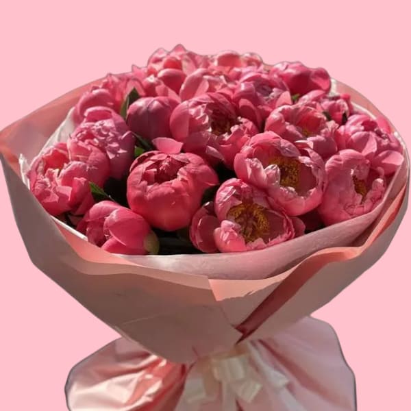 Coral peony bouquet