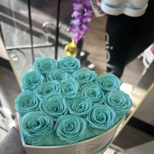 16 preserve roses