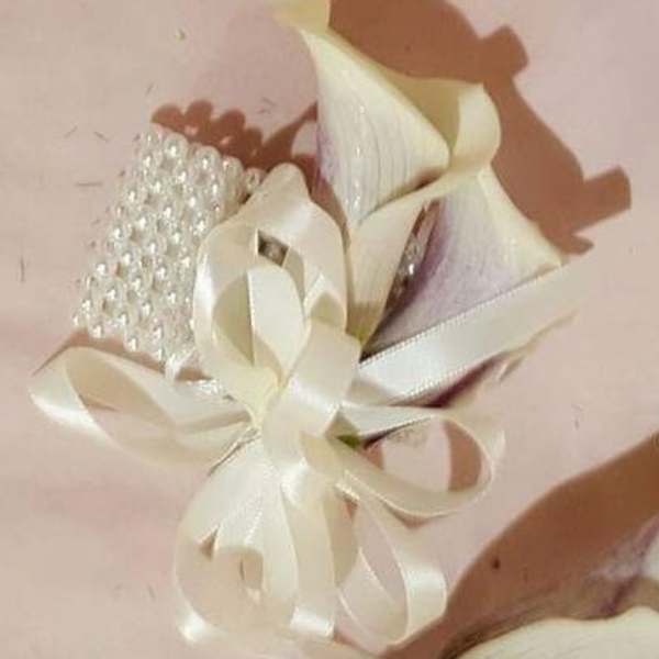 elegance corsage