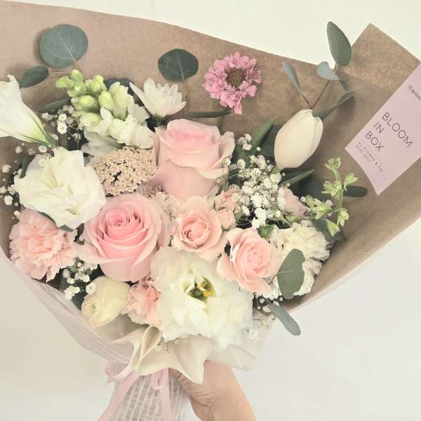 Lovely Day Hand-tied Bouquet