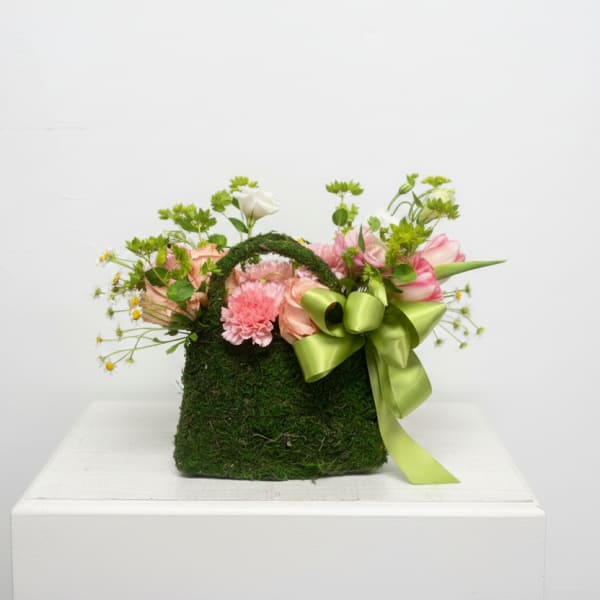 Mossy Meadow Bloom Bag (Seasonal Blooms)