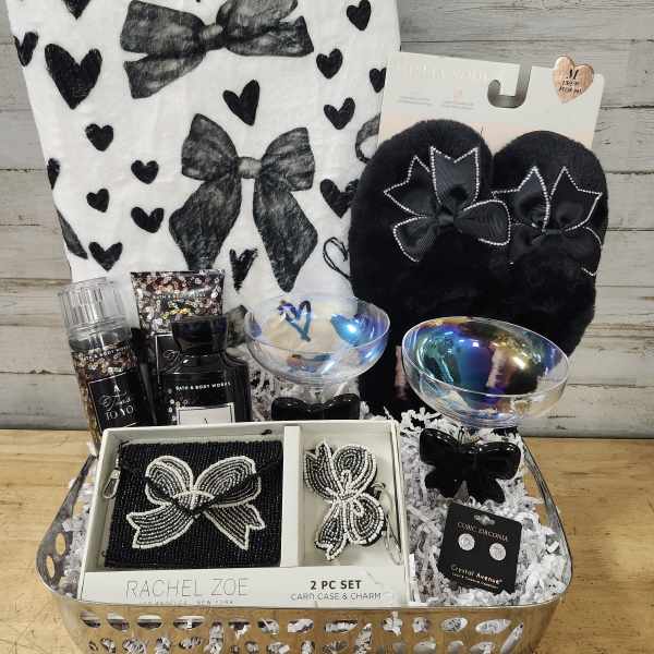 Bow to You - $225