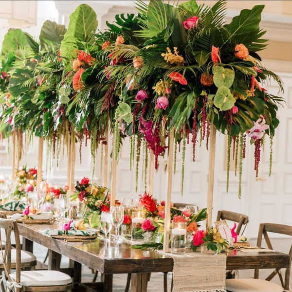 Tropical dinner party