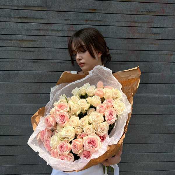 #93 Spray Rose Symphony