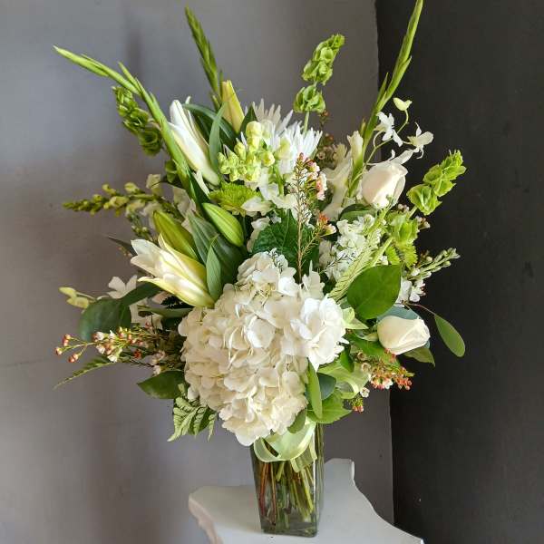 #752 Designer's Choice Vase Arrangement