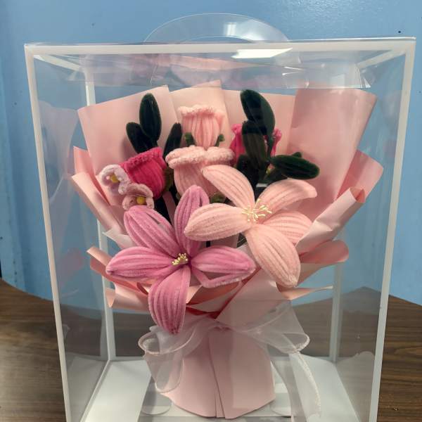 Chenille Bouquet in Pink