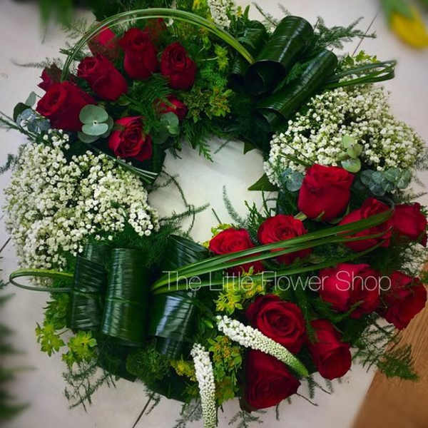 Clustered Wreath