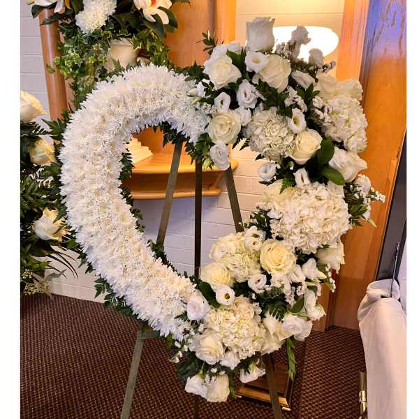 Garland White Heart