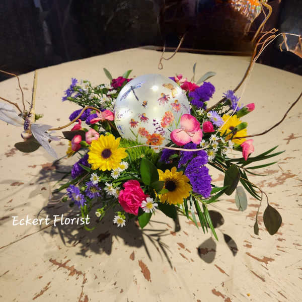 Eckert Florist's Garden Glo Bouquet