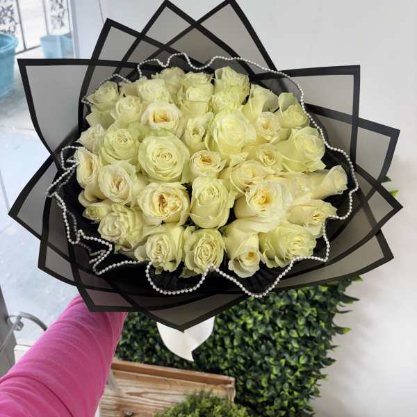 2 Dozen White Roses