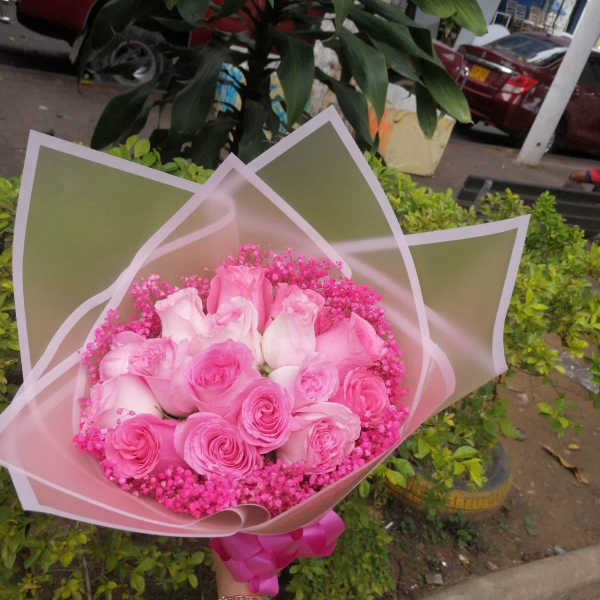 ramo buchon rosa