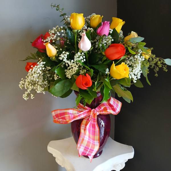2 Dozen Short Stem Mixed Colored Roses 11" vase