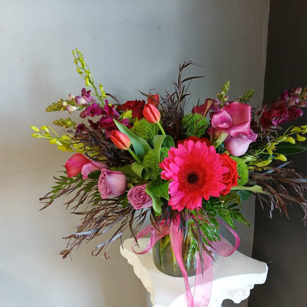 #724 Designer choice vase arrangement