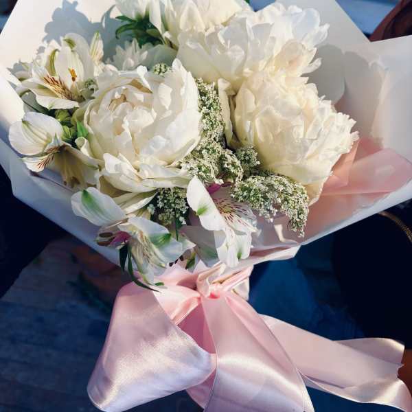 OUR CHOICE - MIXED PEONY BOUQUET