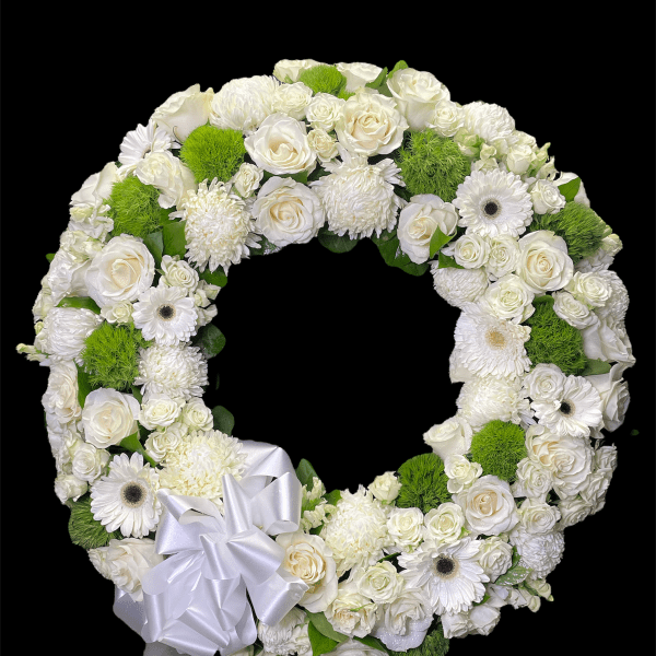 White and green lovely wreath