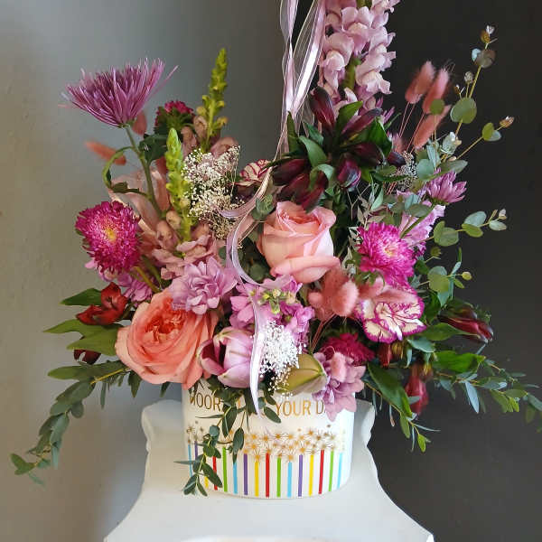 # 746 Designers choice vase arrangement