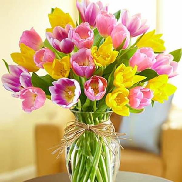 TULIPS FOR MOM