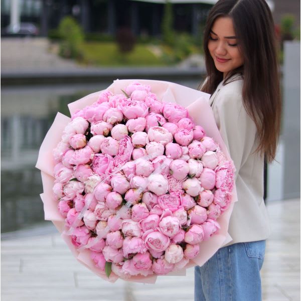Bouquet of 101 peonies Sarah Bernhardt BIG