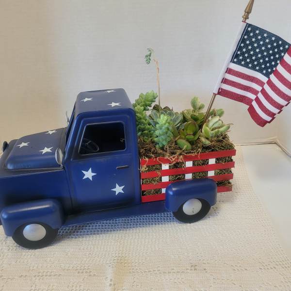 Large Tin 4th of July Truck