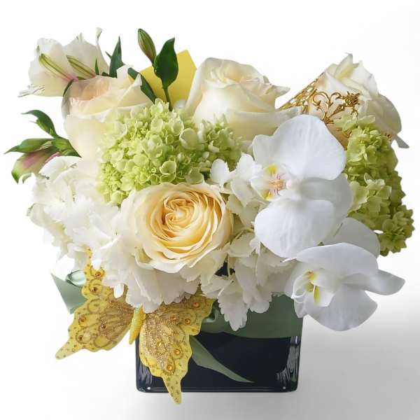 Condolences Blossoms Beauty Bouquet Designer's Choice