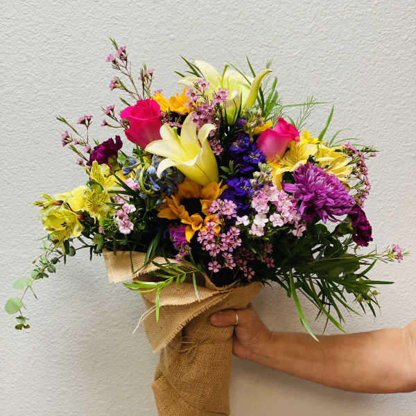ENDLESS BLOOMS