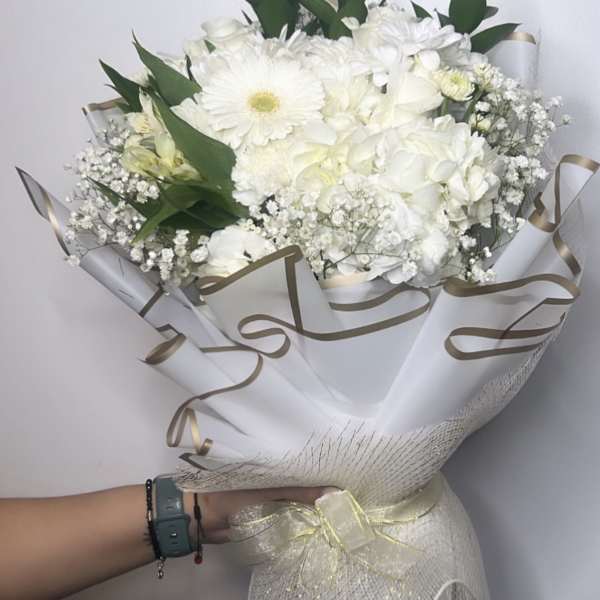 Pure Excellence Arrangment