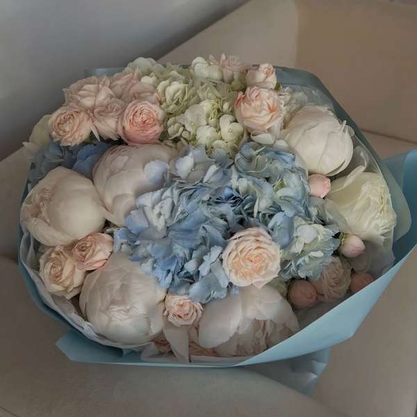 Blush & Bloom