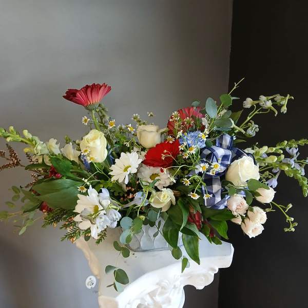 #717 Designer's Choice Vase Arrangement