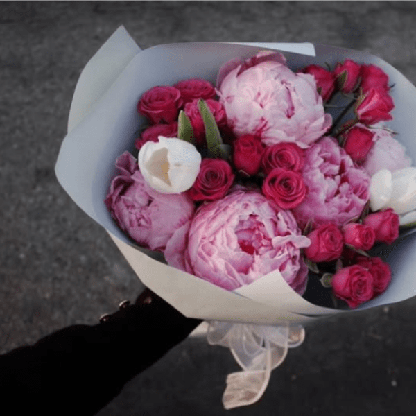 Macaron Peonies Dream - The sweetest way to brighten your lover’s day