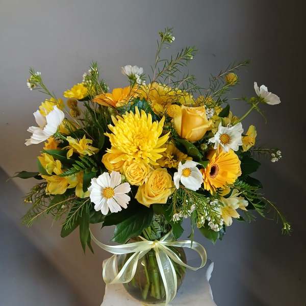 #720 Designer's Choice Vase Arrangement