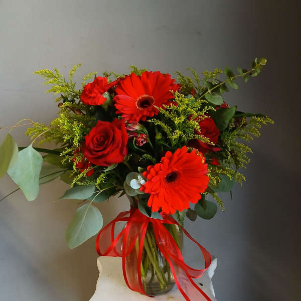 #713 Designer's Choice Vase Arrangement