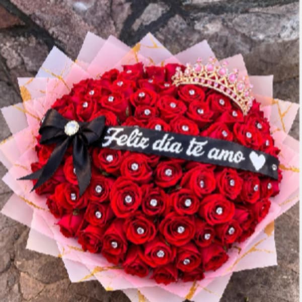 Royal Love Crown Bouquet