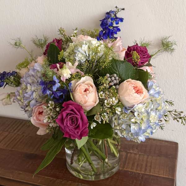 Garden Rose & Blue Hydrangea Bouquet