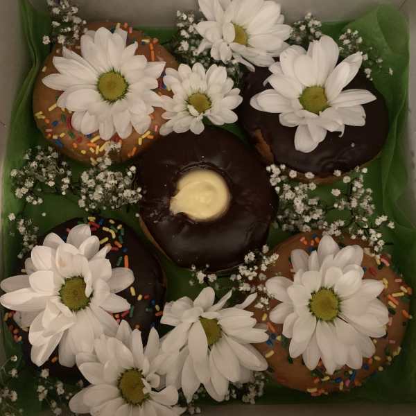 Donuts and daisies