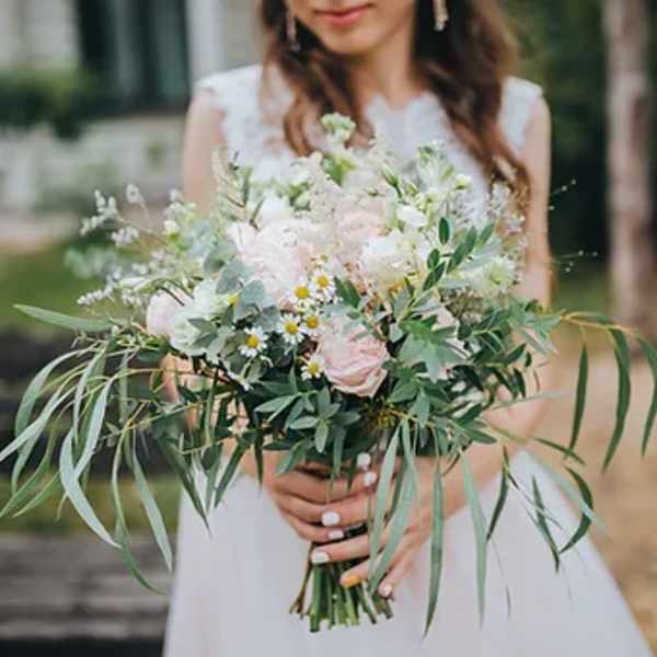 Daisies and rose garden bouqet