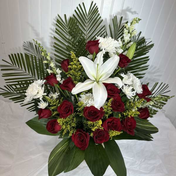18 rosas con lilys