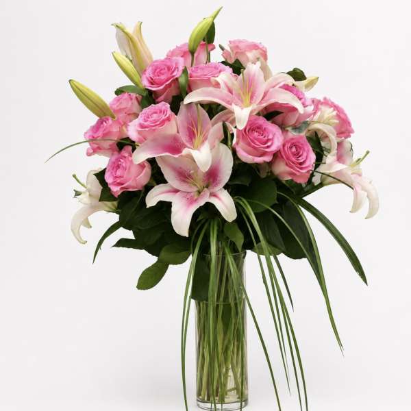 Pink Roses & Lilies