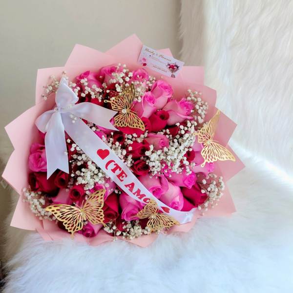 Red roses and pink.