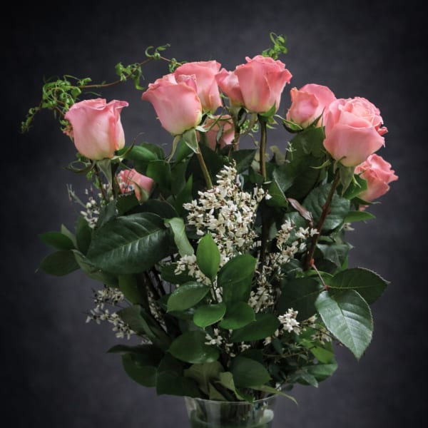 Dozen pink roses
