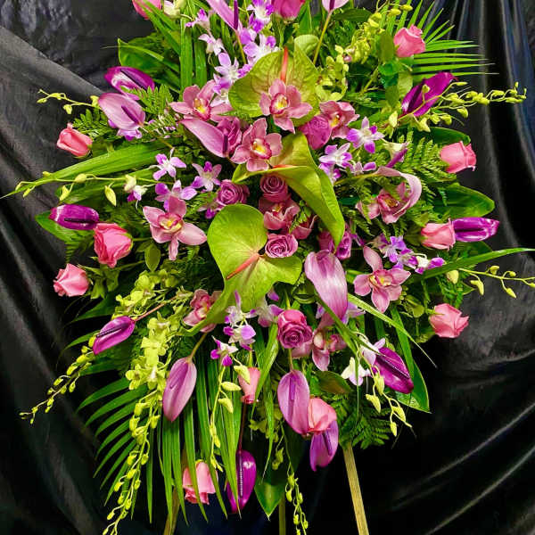 Feminine colored Easel Spray L #3