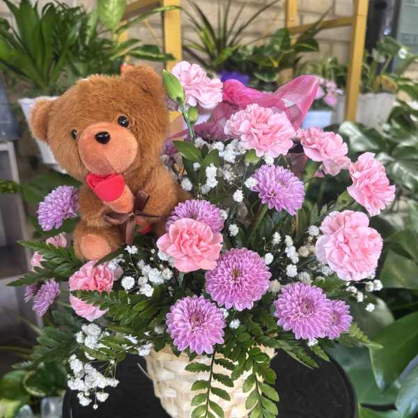 LAVENDER BASKET LOVE
