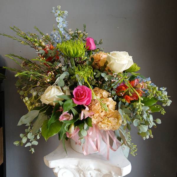 #723 Designer's choice vase arrangement